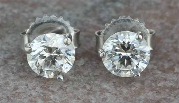 How to Choose Diamond Earrings Settings and Stones