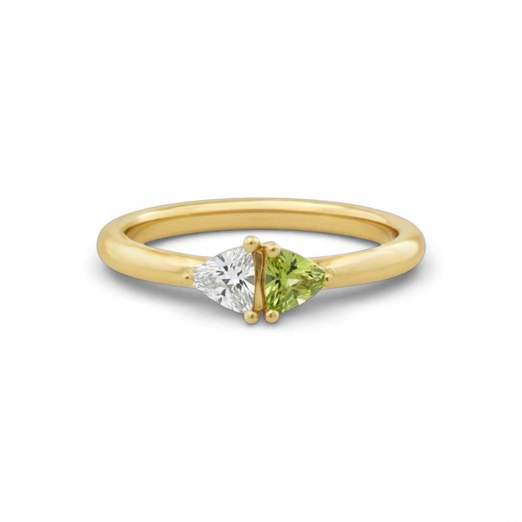 14KT Yellow Gold Diamond and Peridot Fashion Ring