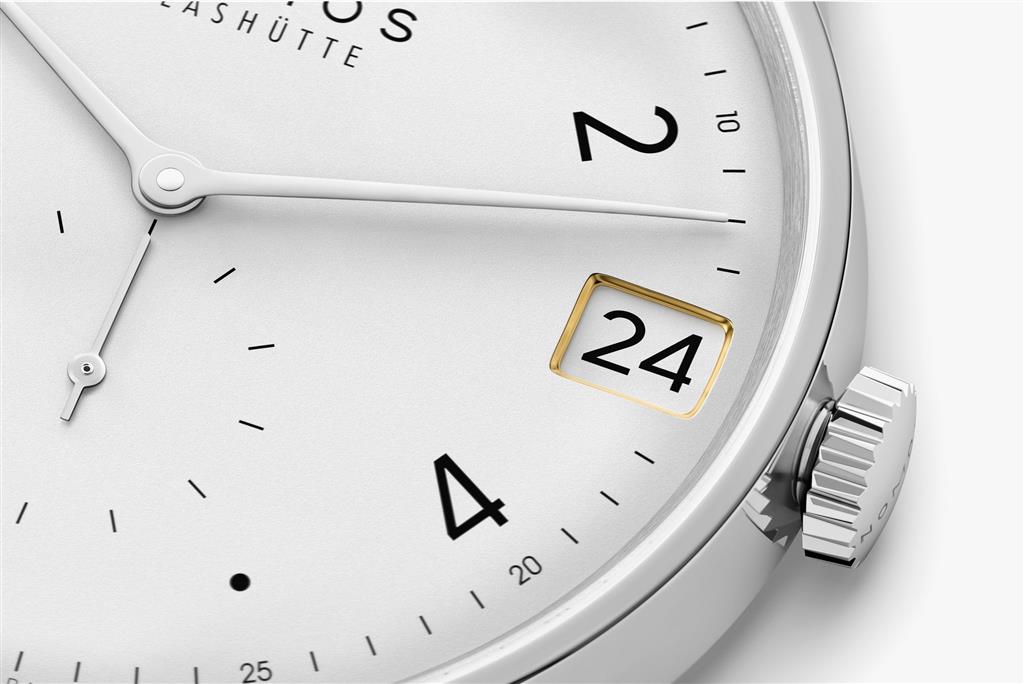 Minimatik 39 Date 1250 Automatic White Dial Watch