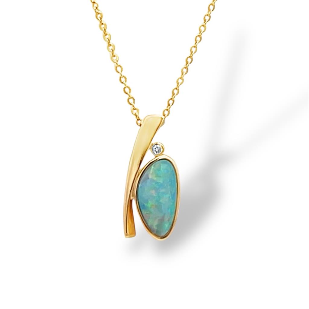 14Kt Yellow Gold Opal Doublet & Diamond Pendant Necklace