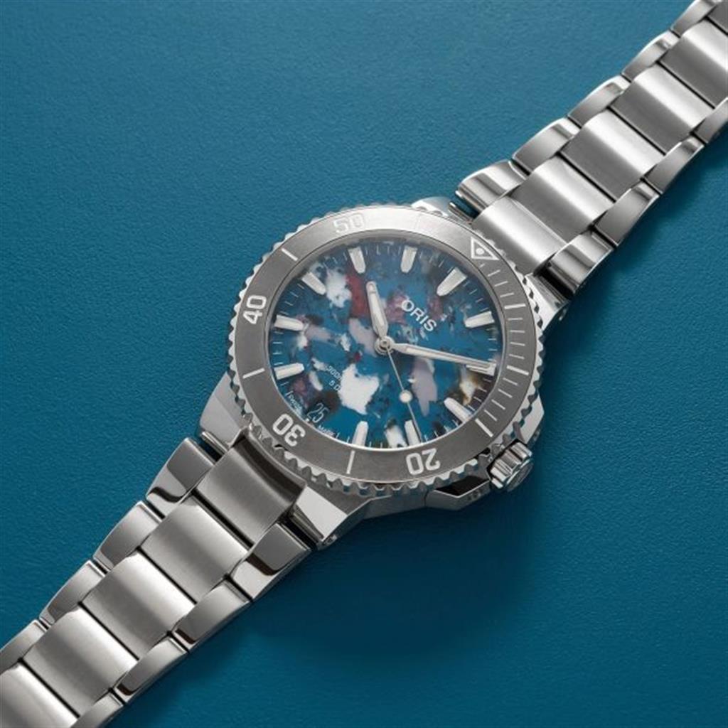 Aquis Date Upcycle Calibre 400 Stainless Steel Watch 43.5mm - 01 400 7790 4150-07 8 23 02PEB