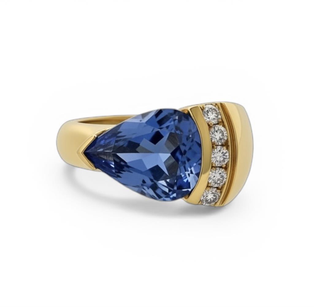 14KT Yellow Gold Tanzanite And Diamond Fashion Ring
