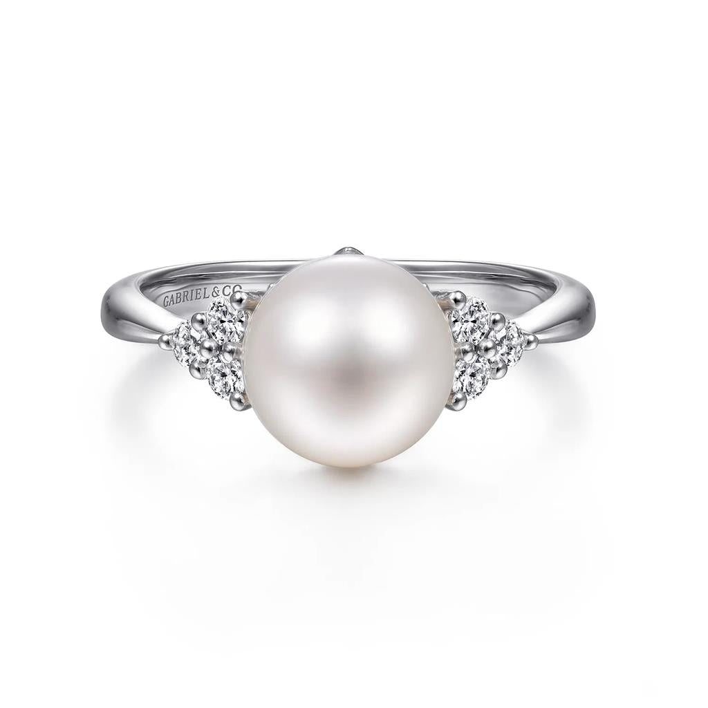 14kt White Gold Pearl & Diamond Cluster Ring – 8mm Cultured Pearl
