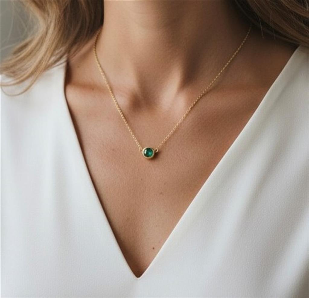 14kt Yellow Gold Bezel-Set Cabochon Emerald Pendant Necklace – 16"