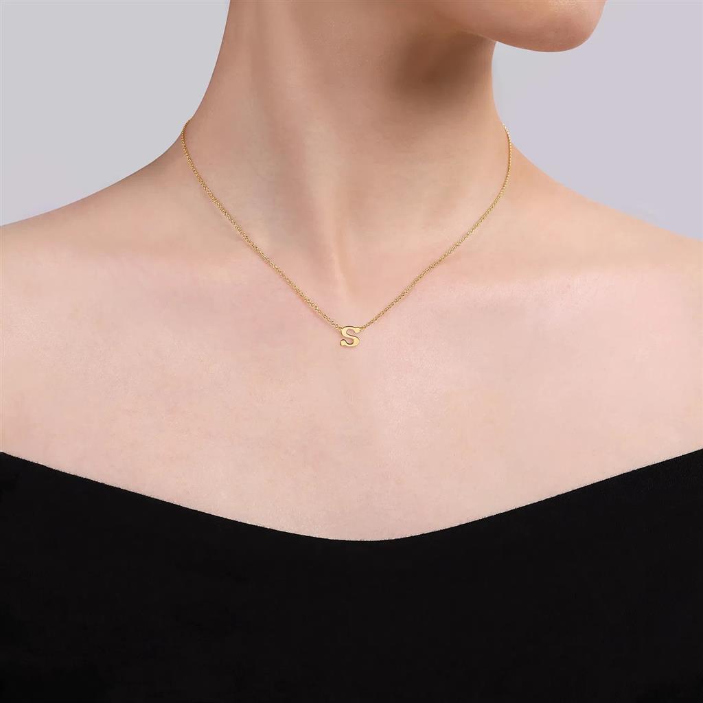 14kt Yellow Gold Initial āSā Necklace