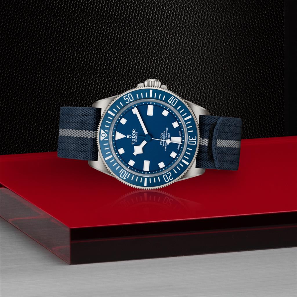 Pelagos FXD - M25707B-0001