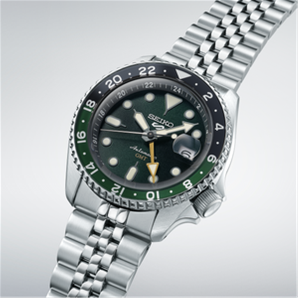 Seiko 5 Sport Stainless Steel Green Index SKX GMT SSK035