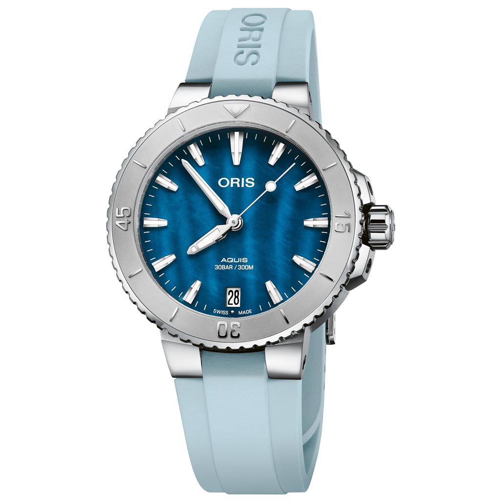 Aquis Date Blue Rubber Strap Watch | 36.5mm