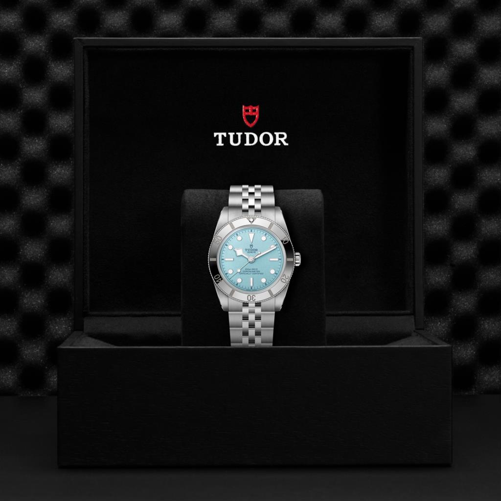 Black Bay 54 "Lagoon Blue" M79000-0001
