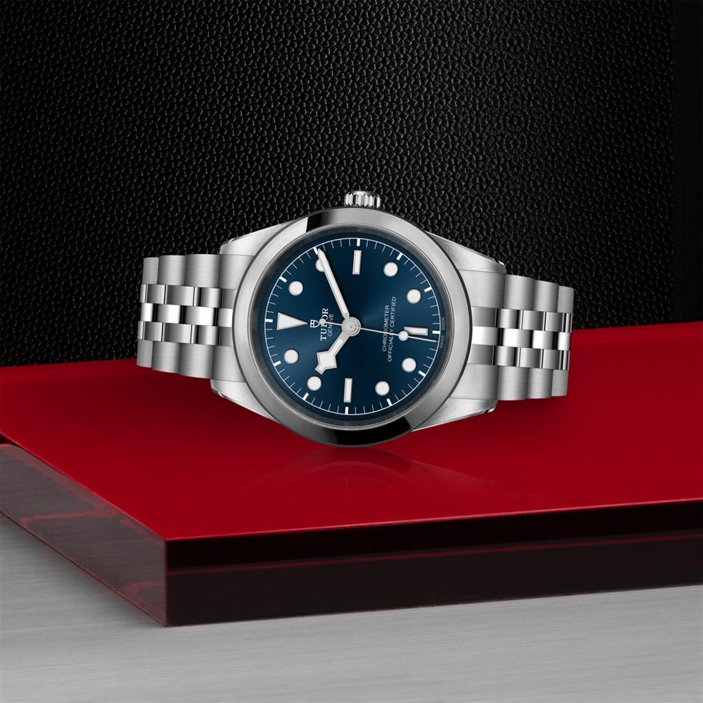 Black Bay One 41 - M79680-0002