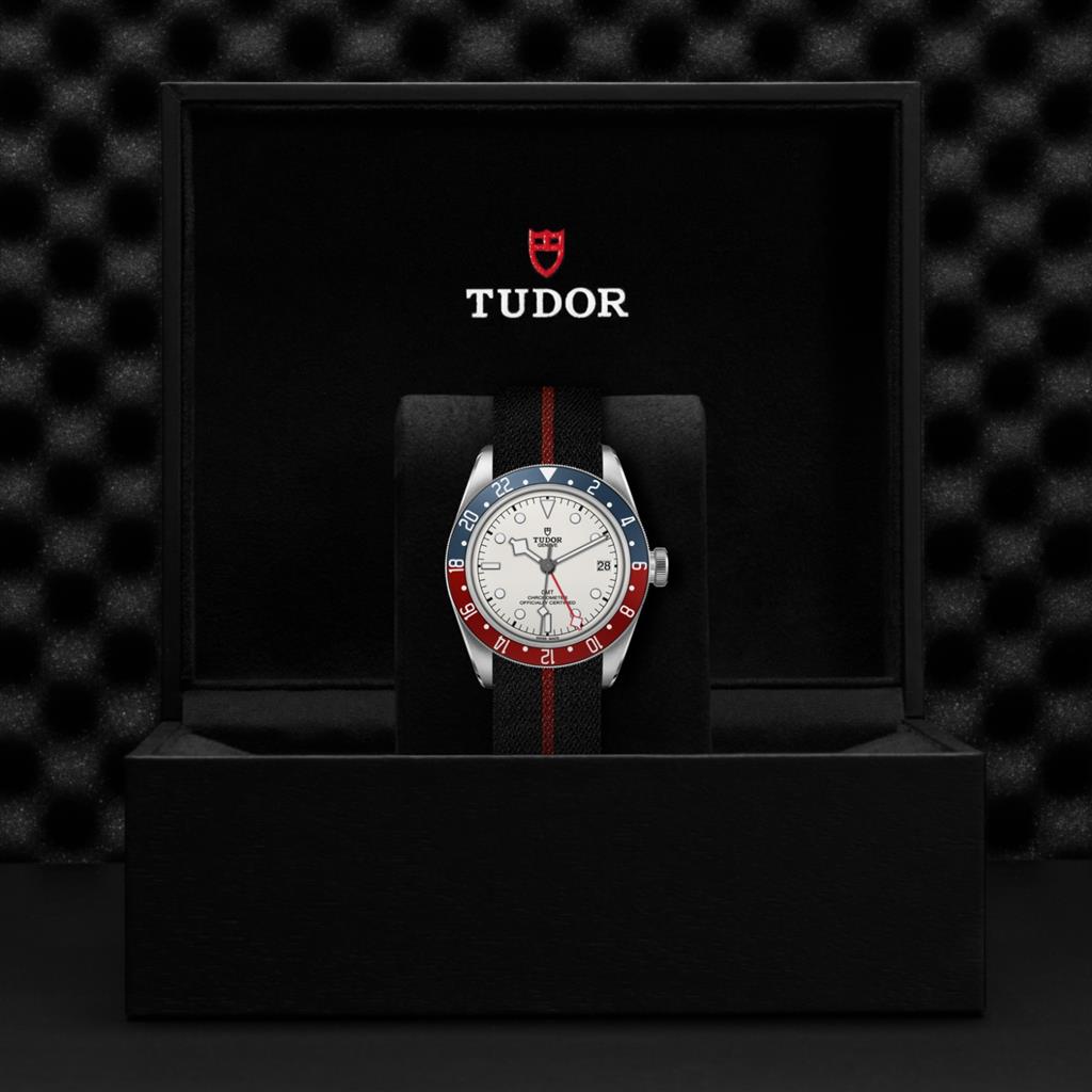 Black Bay GMT - M79830RB-0012