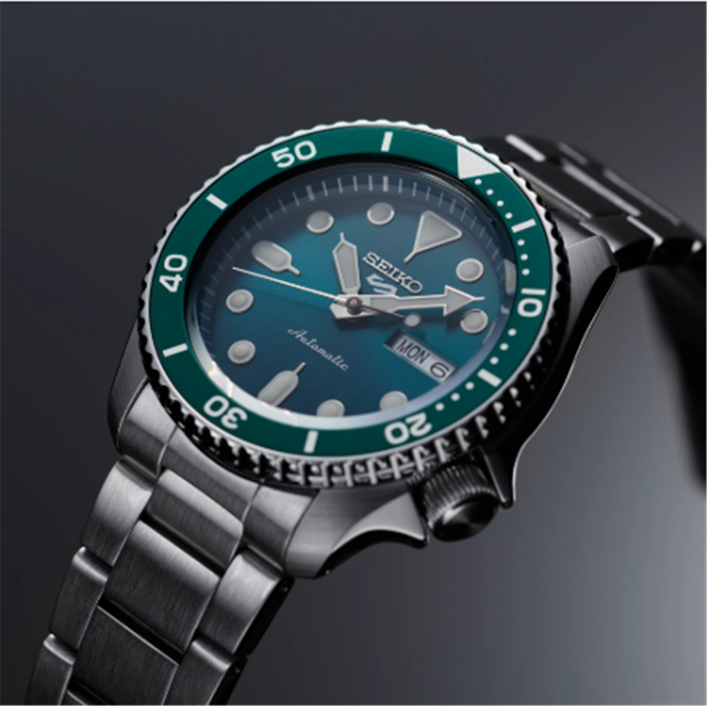 Seiko 5 Sports Stainless Steel Green Sunray Dial Watch ā Ref. SRPD61