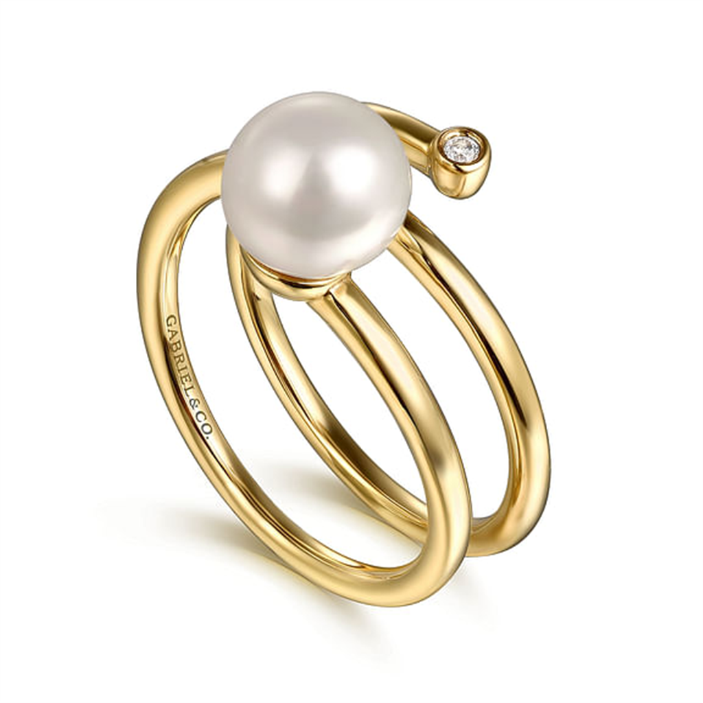 14Kt Yellow Gold Cultured Pearl And Diamond Bypass Ring