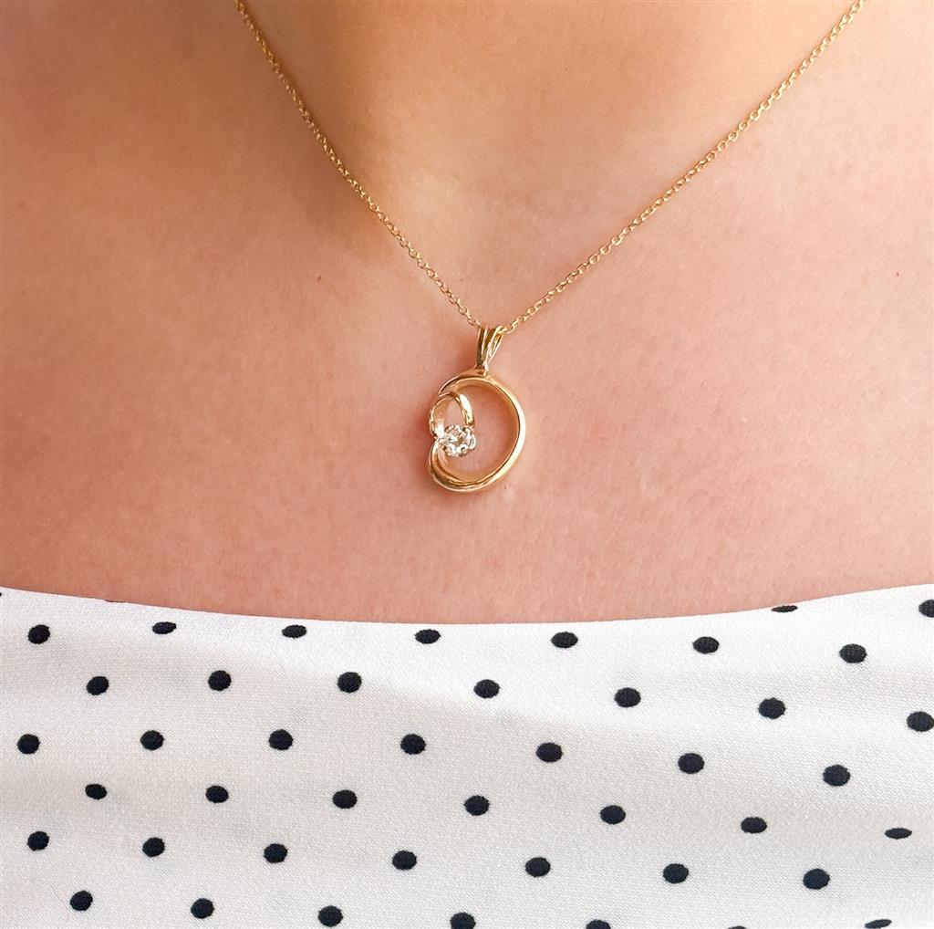 14K Yellow Gold Diamond Pendant Necklace