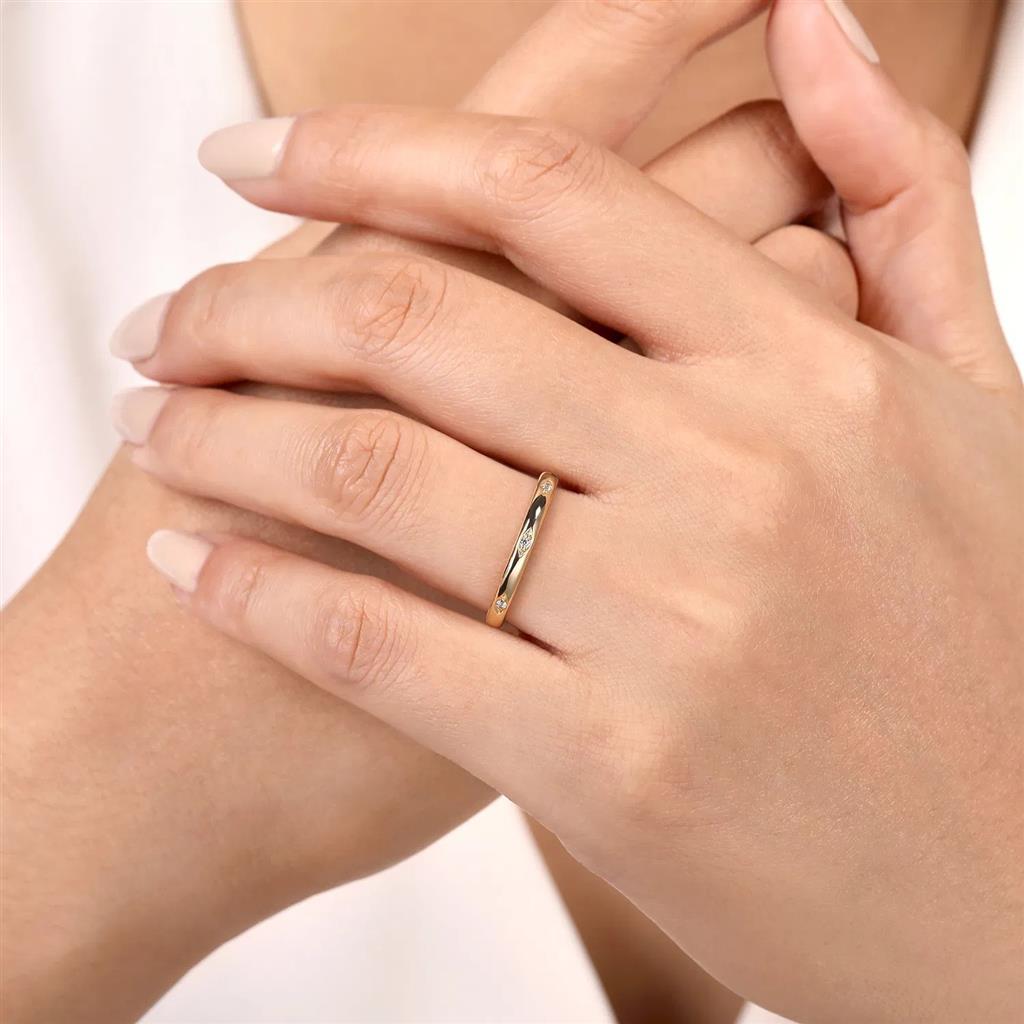 14K Yellow Gold Diamond Station Ring