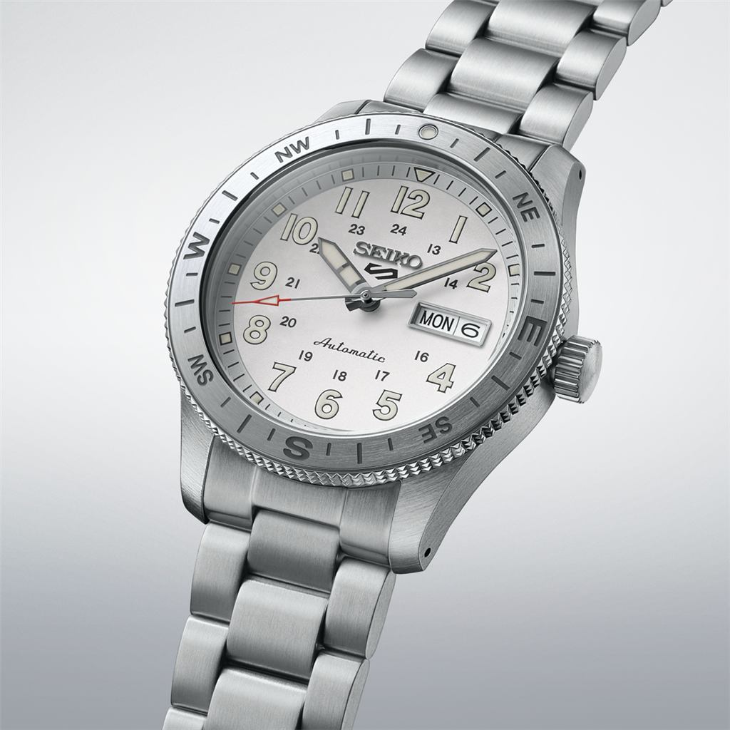 Seiko 5 Sports Field Series HDB007 41mm White Dial Compass Bezel Stainless Steel Watch