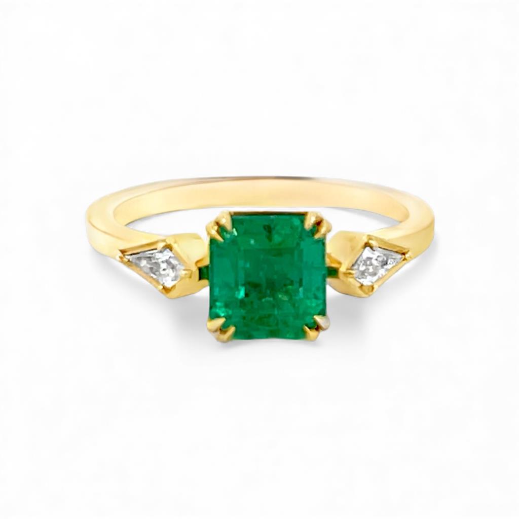 14KT Yellow Gold Colombian Emerald & Diamond 3-Stone Fashion Ring