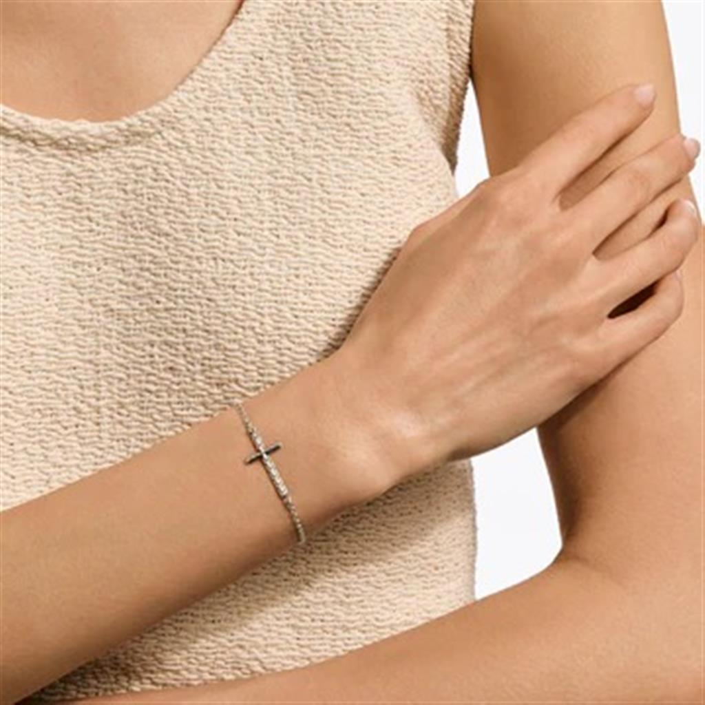 Sterling Silver 2mm Mini Rolo Chain Essential Cross Bracelet (Medium)