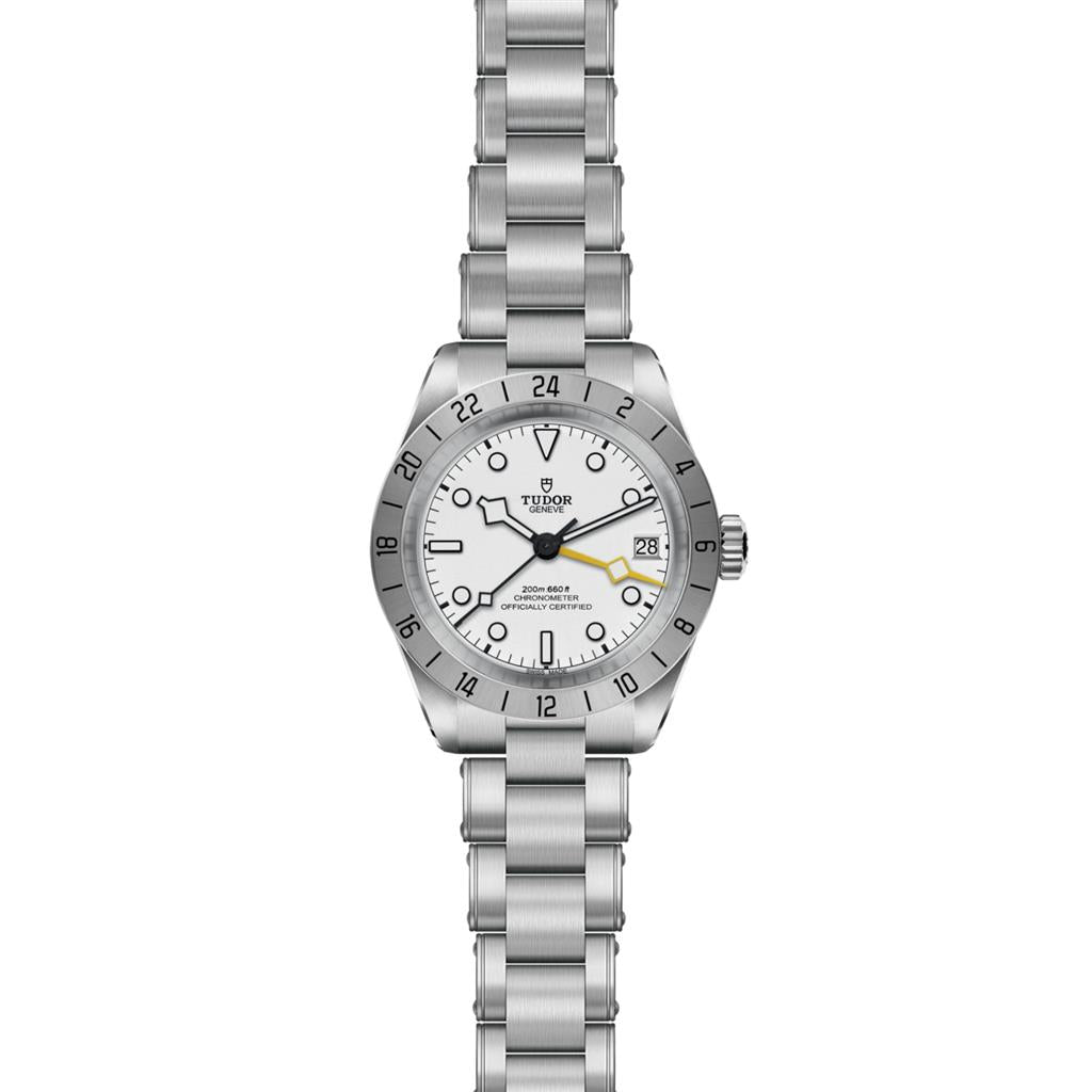 Black Bay Pro M79470-0004