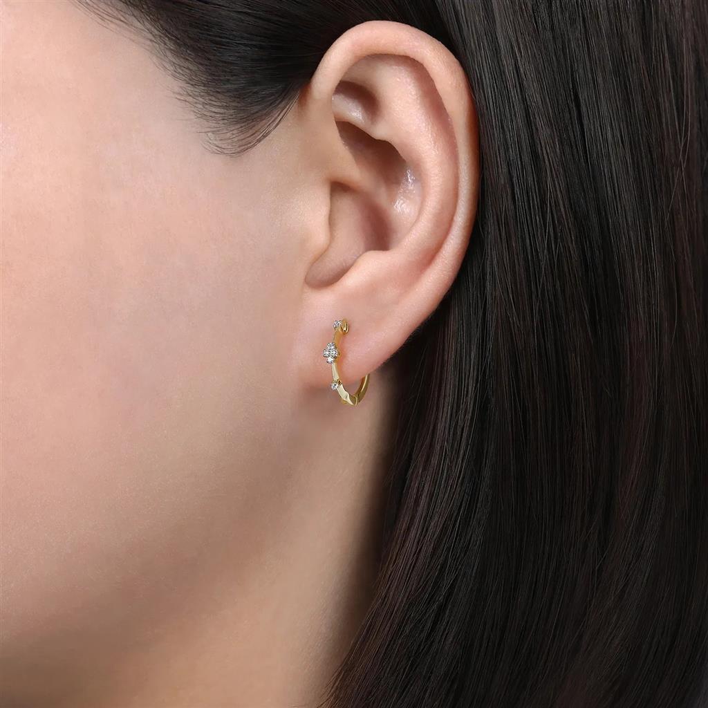 14 Kt Yellow Gold Diamond Station Huggie Hoop Earrings