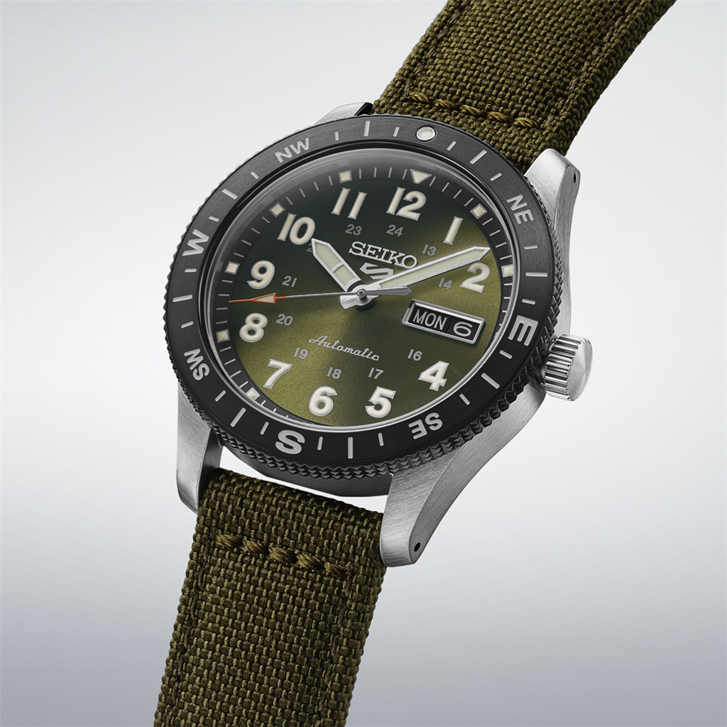 Seiko 5 Sports Field Series HDB008 41mm Green Dial Automatic Watch