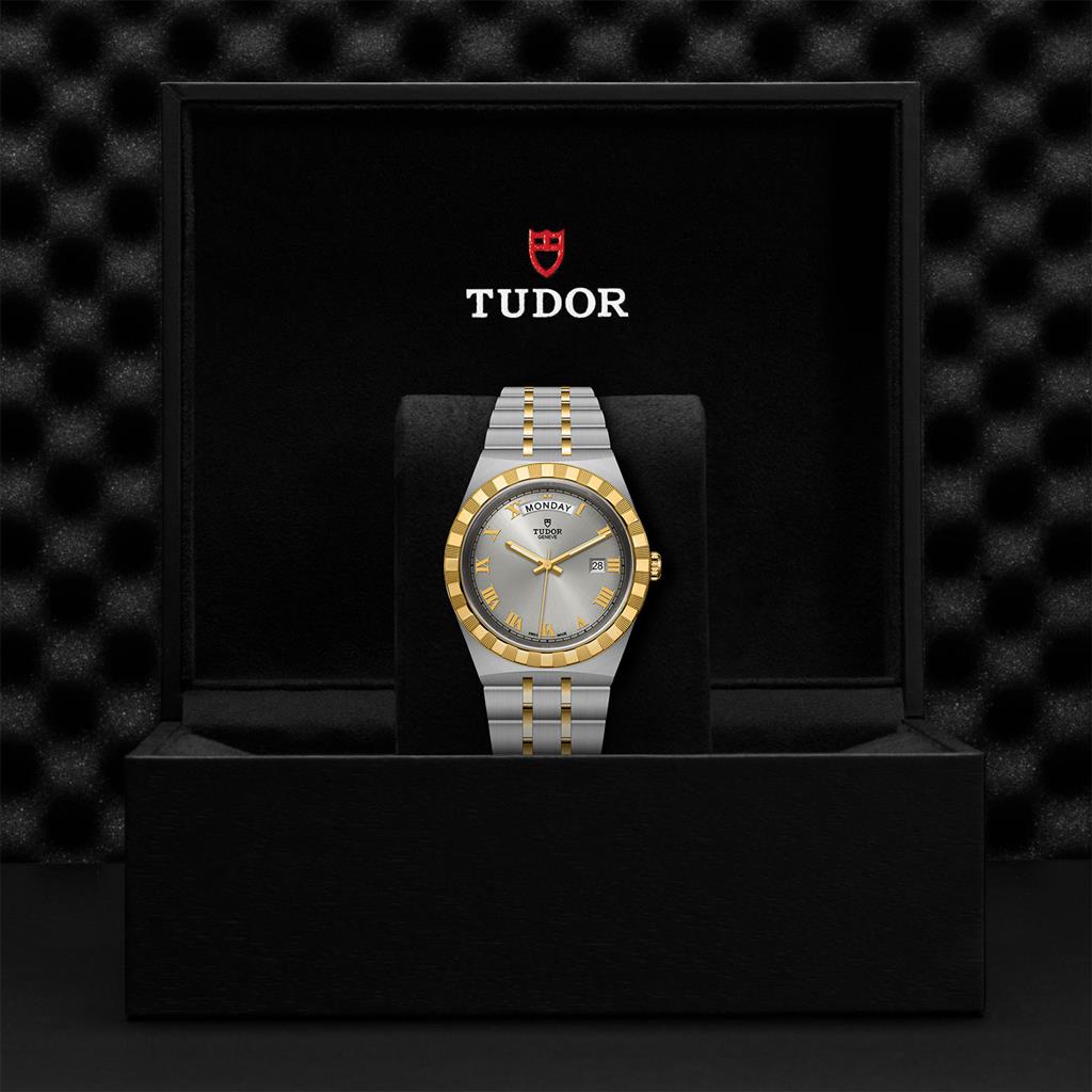 TUDOR Royal - inside case