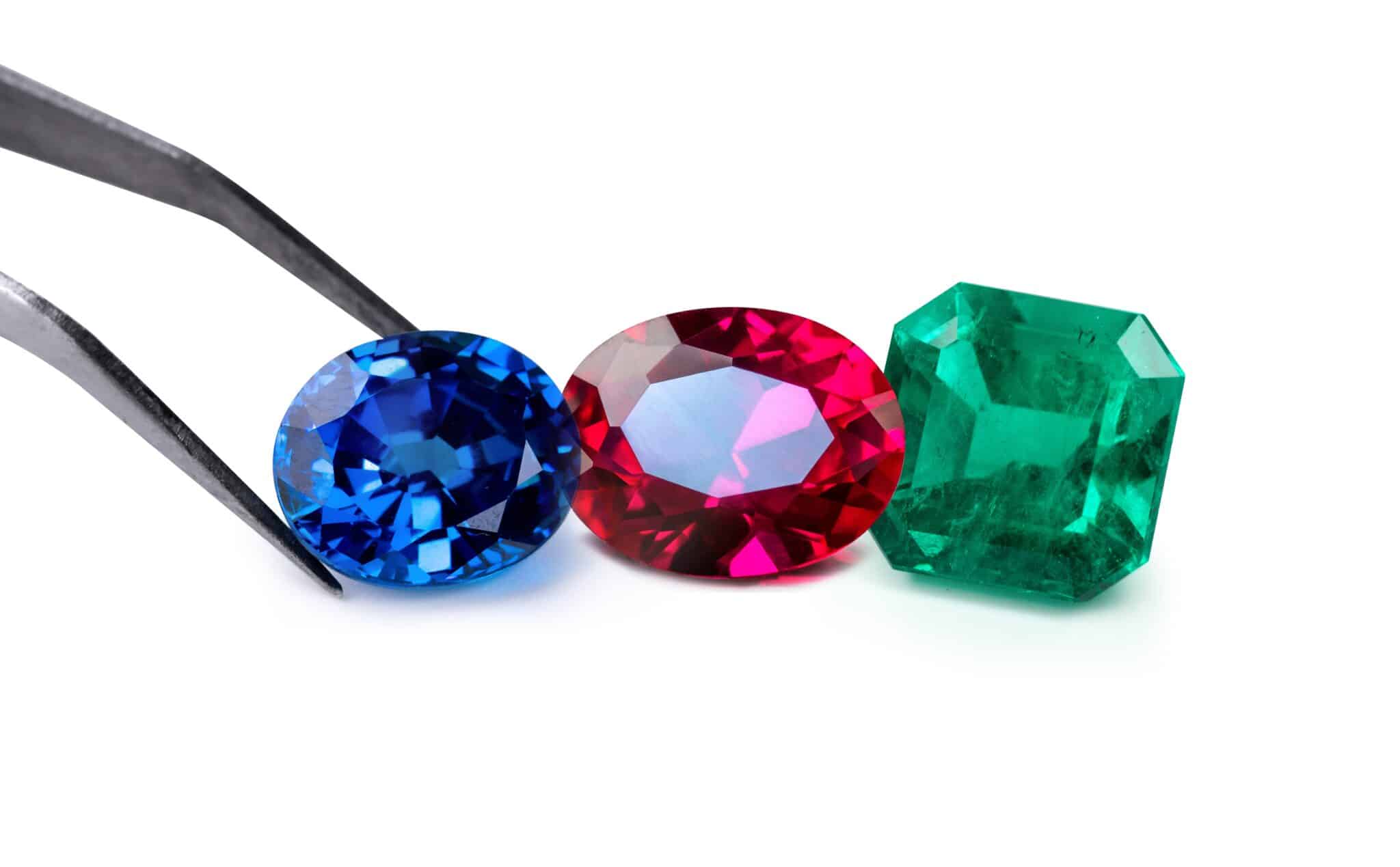 Comparing Sapphires, Rubies, and Emeralds: A Comprehensive Guide for Choosing the Right Gemstone