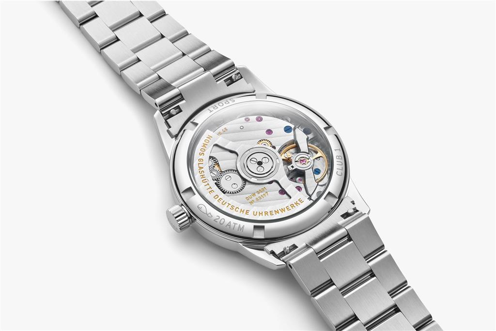 Club Sport Neomatik 34 Rosé 756 Automatic Watch