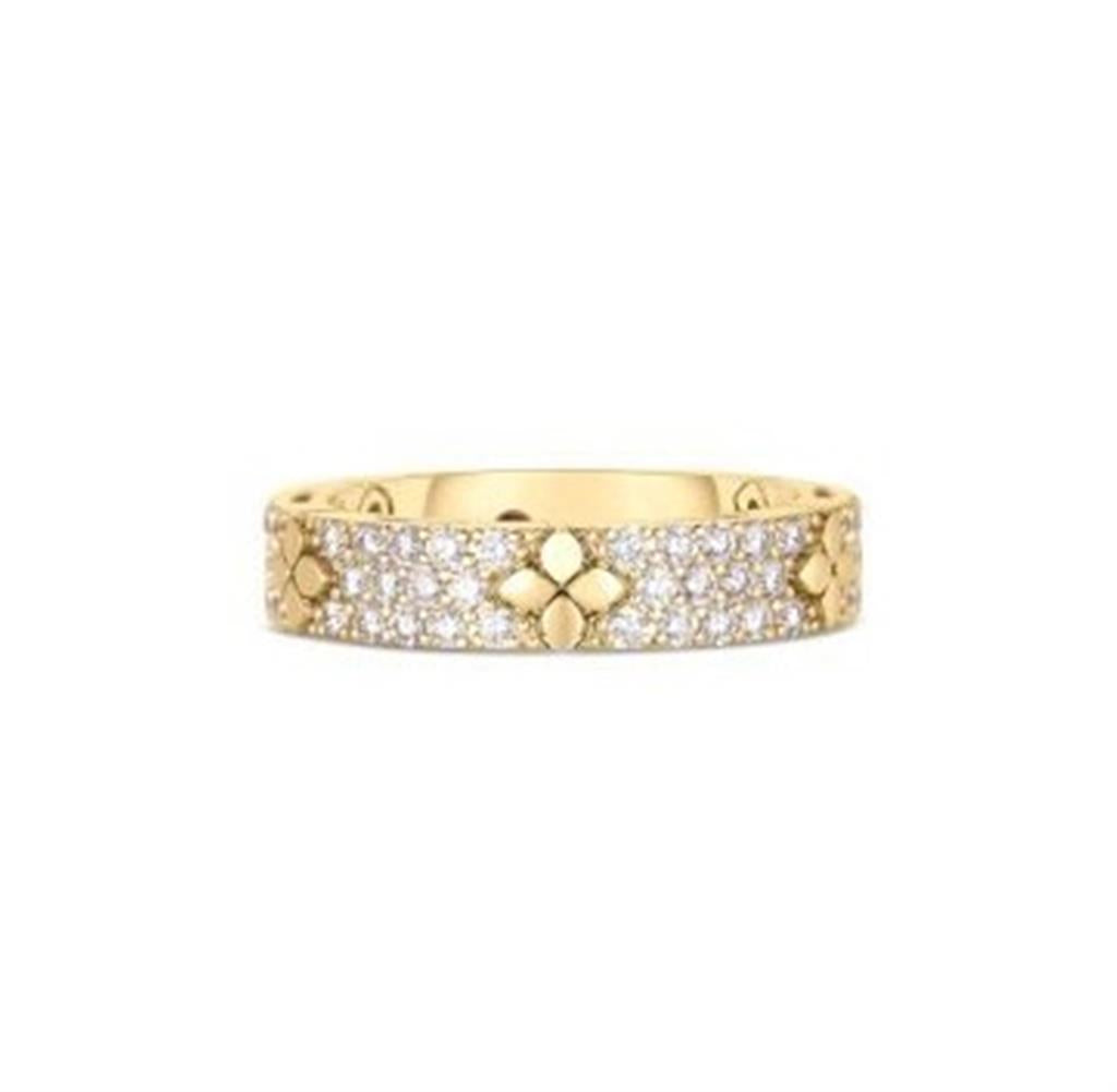 18kt Yellow Gold Love in Verona Pave Diamond Flower Ring