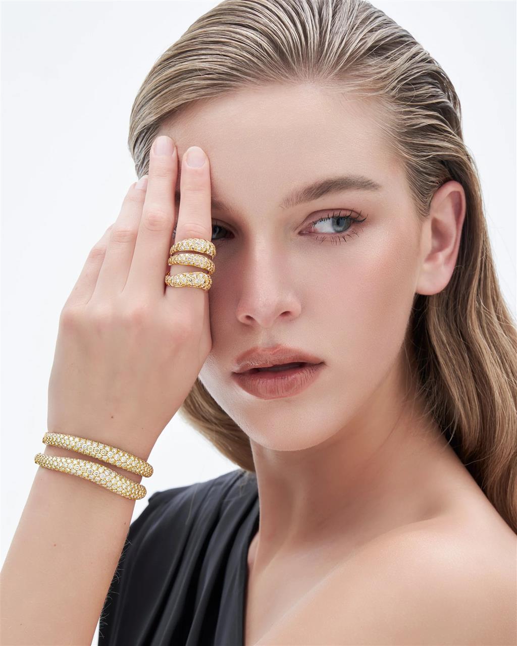 Demeglio 18KT Yellow Gold 2.33ct Diamond Pavé Extensible Ring