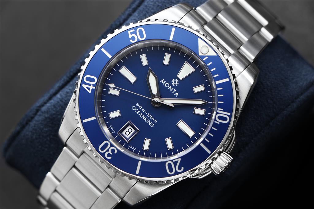 Oceanking 60-Minute with Date165BL60AB - side view