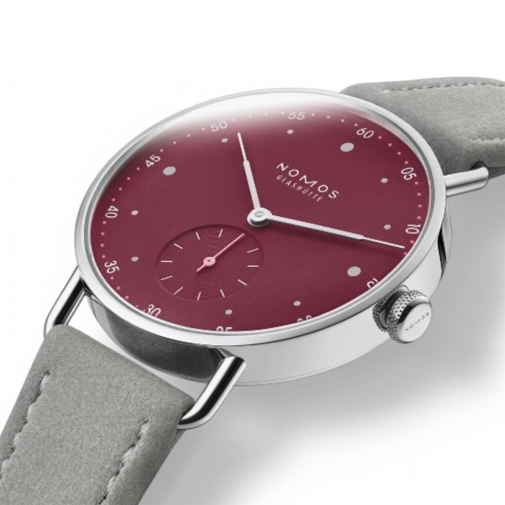 Metro 33 Muted Red Nomos Glashutte Watch