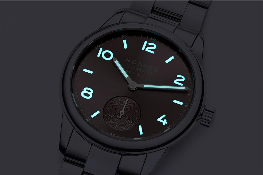 Club Sport Neomatik 34 Rosé 756 Automatic Watch