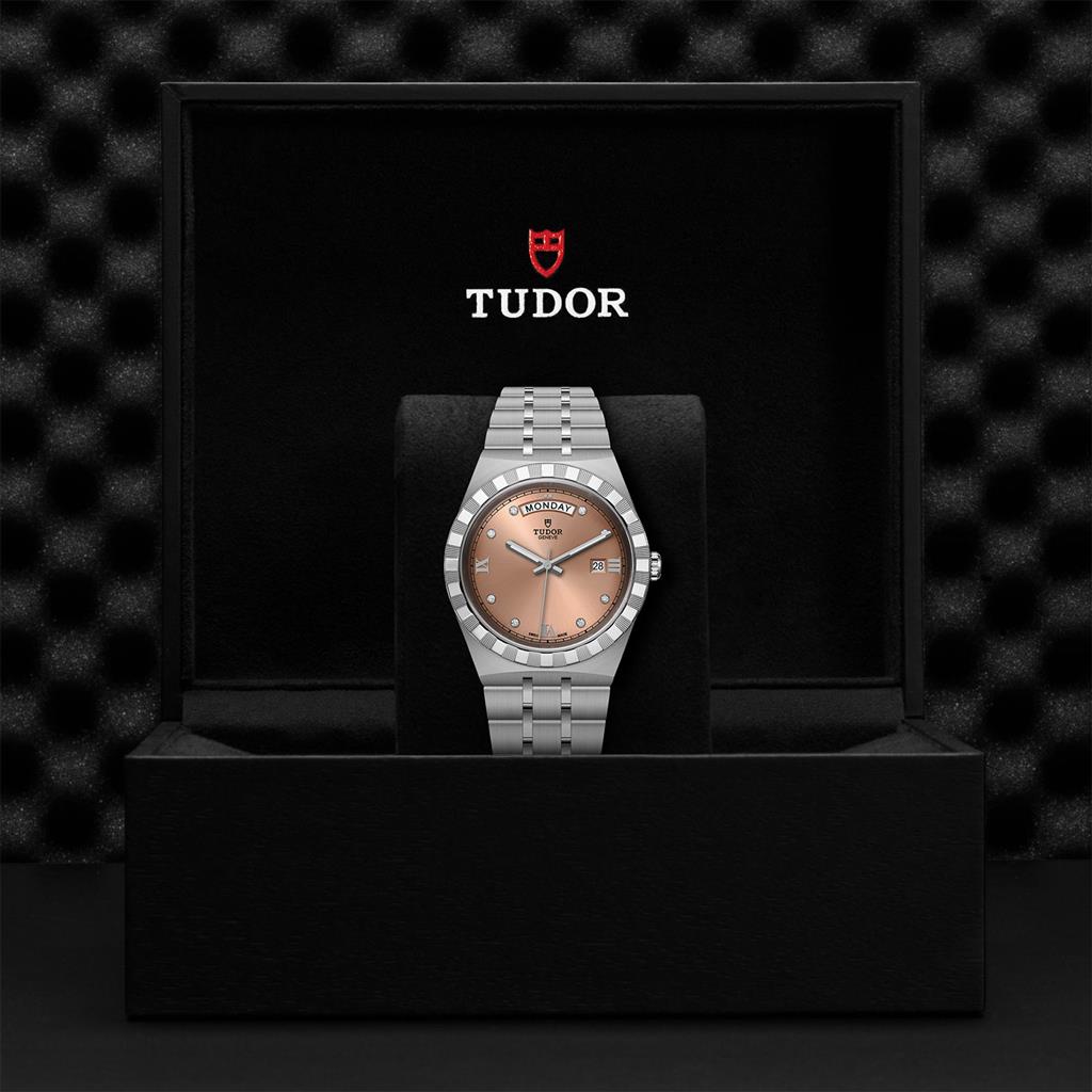 TUDOR Royal - inside case