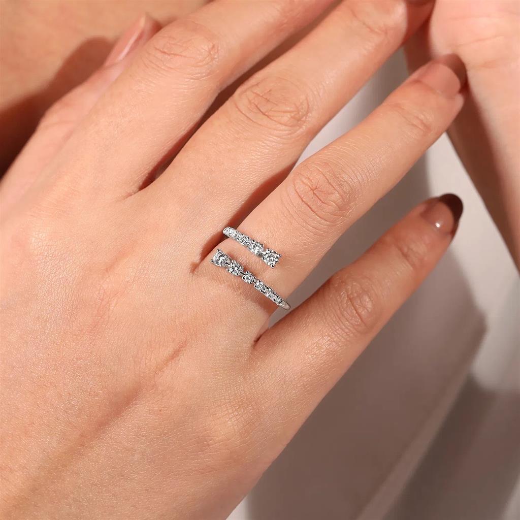 14kt White Gold Open Bypass Diamond Fashion Ring