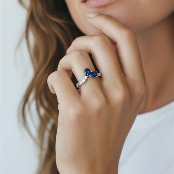 18K White Gold Blue Sapphire & Diamond Fashion Ring