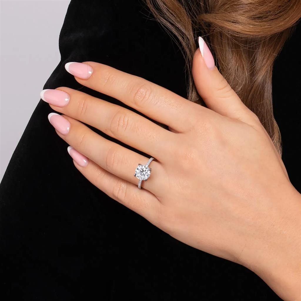 14kt White Gold Round Hidden Halo Diamond Semi-Mounting – Size 6.5